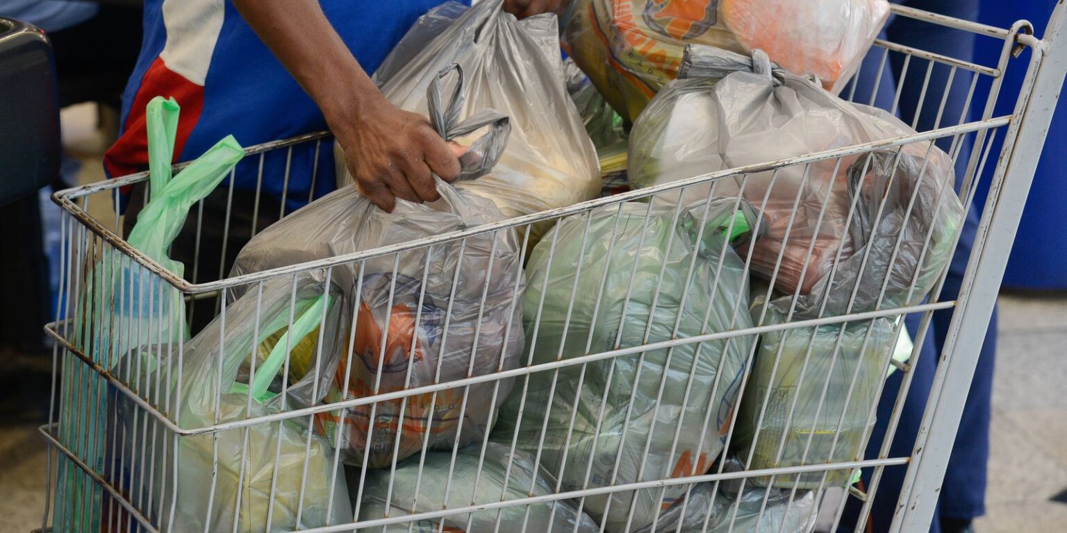 Aumento do Preço da Cesta Básica em 14 Capitais do Brasil em Março