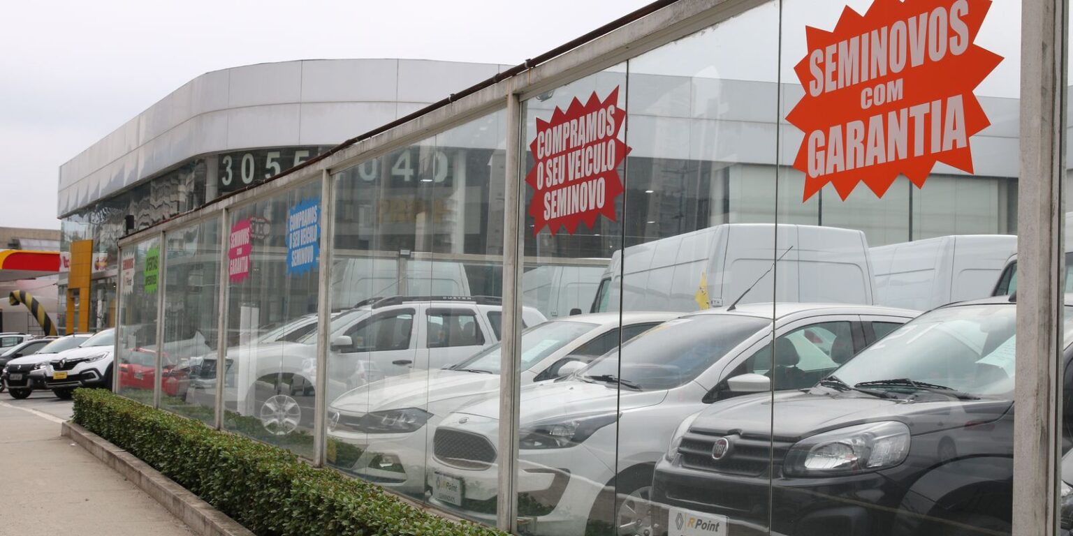 Queda nas Vendas de Veículos Financiados em Março, Segundo B3