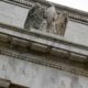 Alerta de Recessão: Sinal do Fed Lembra Crise de 2008