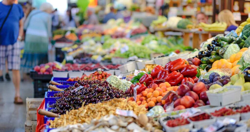 Vendas no Varejo no Brasil Crescem 0,5% em Fevereiro, Segundo IBGE