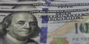 Dólar Despenca para R$ 5,84 com Suspensão de Tarifas por Trump
