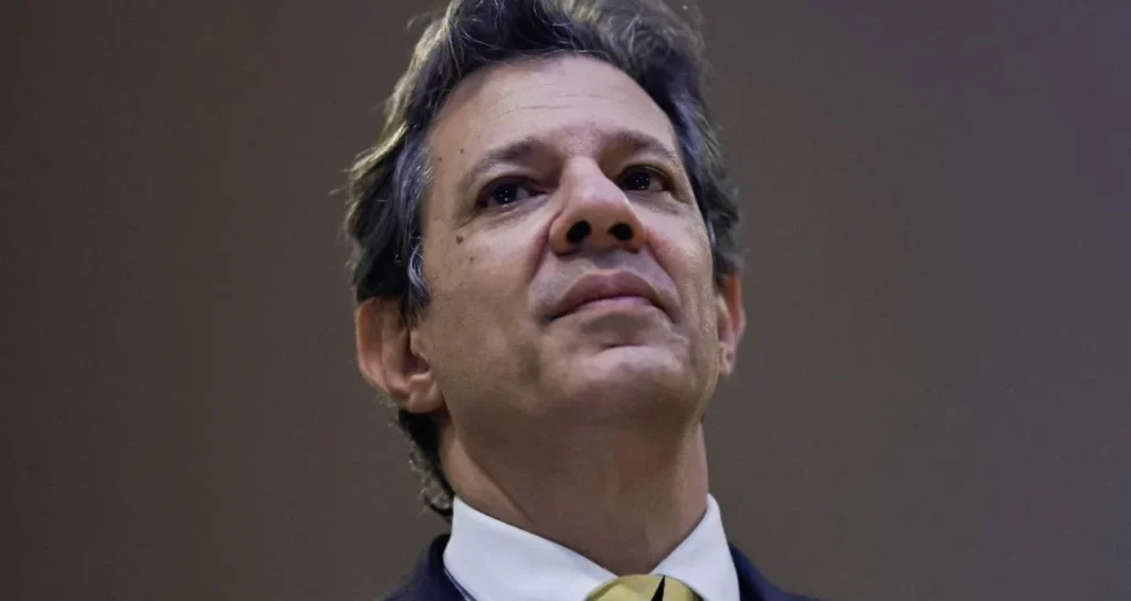 Haddad Afirma que Não Existem Estudos na Fazenda ou Casa Civil Sobre Tarifa Social de Energia